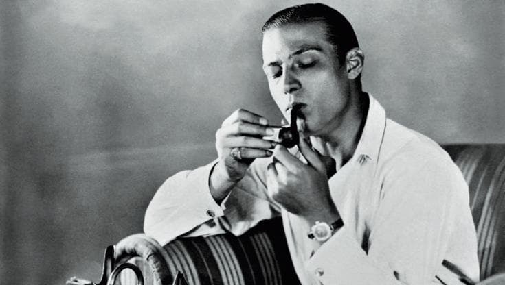 Immagine del post 23188 - Bari Mario Desiati e Rodolfo Valentino poeta: “Nei suoi versi l’inquietudine e la malinconia di una vita” - Bari