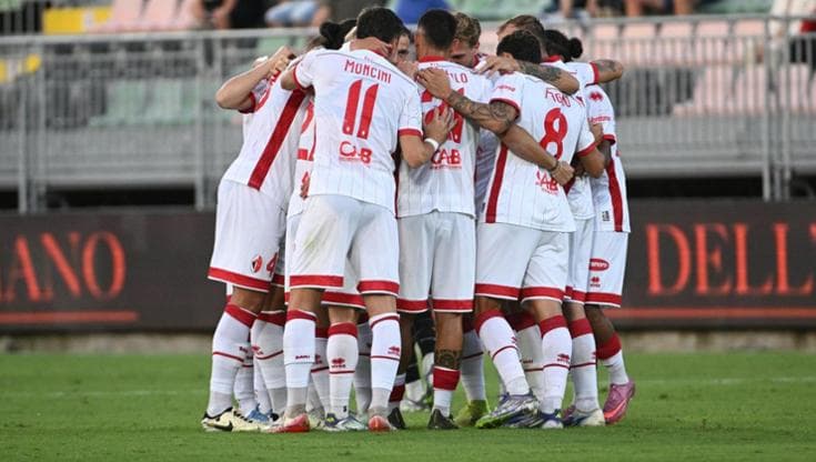 Immagine del post 10992 - Bari Bari, il campionato inizia con un ko: il Venezia vince 2-1. Il gol di Dorval non basta - Bari