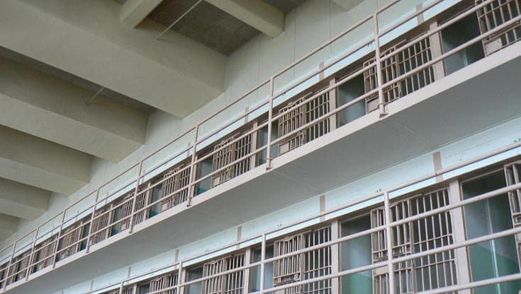 Fa una videochiamata dal carcere: “Datemi 20mila euro”. Detenuto tenta l’estorsione a padre e figlio - Bari