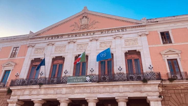 Immagine del post 13056 - Bari La bandiera dell’Onu sul palazzo del Comune di Bari: celebra la Giornata delle Nazioni unite - Bari
