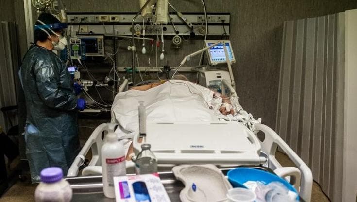 Pestato dal vicino per un tubo tagliato: dopo tre mesi in coma vittima muore. Si indaga per omicidio - Bari