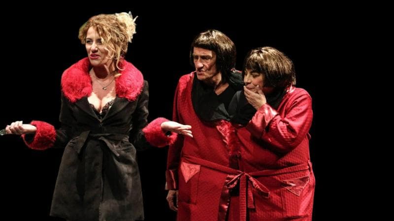A Bari c’è il teatro sotto l’albero: l’Anonima GR e Raffaello Tullo in scena anche a Natale - Bari
