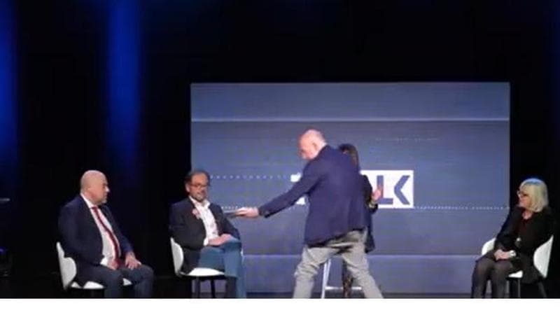 Immagine del post 2661 - Bari “Una bugia che offende la memoria di Falcone”: scontro fra Rossi e Sisto sulla giustizia - Bari