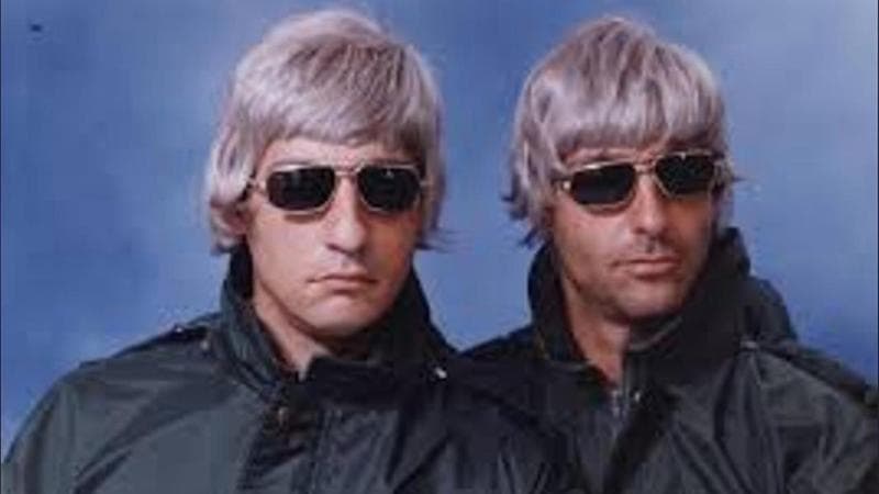 Oesais in concerto a Bari: dopo 27 anni Toti e Tata tornano insieme nella band che cita gli Oasis - Bari