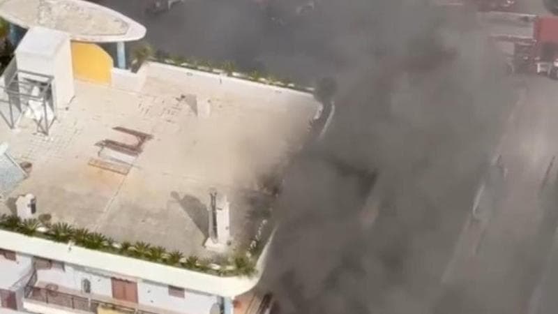 Immagine del post 2723 - Bari Camion con bombole di gas a bordo prende fuoco, evacuato condominio a Ruvo: “Intervento complesso” - Bari