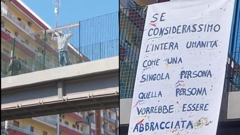 Immagine del post 18668 - Bari “Vorremmo essere abbracciati”, influencer posizione uno striscione in centro a Bari: “Spero aiuti” - Bari