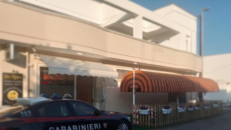 Immagine del post 18662 - Bari Salento, raid incendiario contro un bar appena inaugurato. Il sindaco: "Guardia sempre alta" - Bari