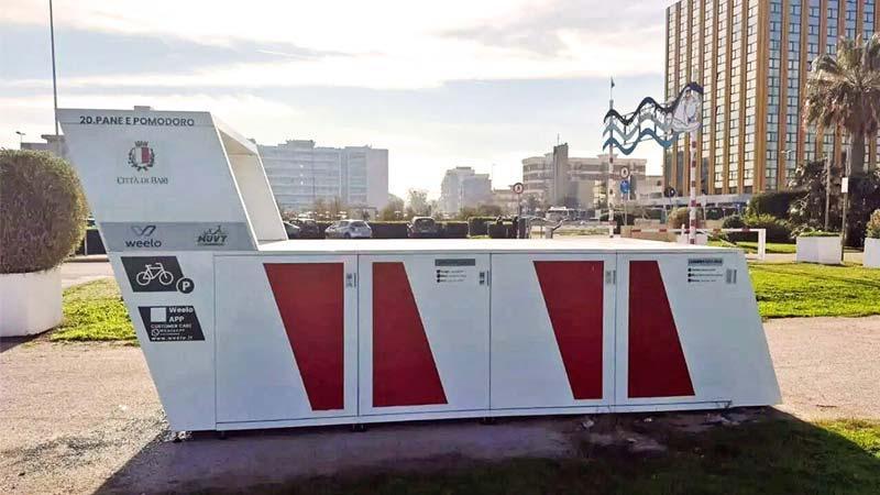 Bari, bici intrappolata da 2 giorni nella nuova velostazione: flop del nuovo servizio del Comune - Bari
