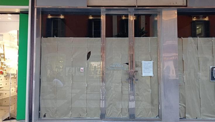 Immagine del post 20891 - Bari In via Sparano un altro brand internazionale: apre il negozio monomarca Skechers. Si cerca personale - Bari