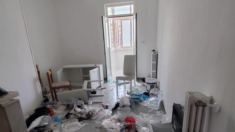Immagine del post 8874 - Bari Emergenza case popolari a Bari: i clan si impadroniscono e le trasformano in laboratori della droga - Bari