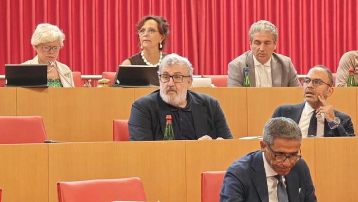 Immagine del post 10048 - Bari La Consulta boccia la legge anti sindaci in Puglia: “Irragionevole e sproporzionata” - Bari