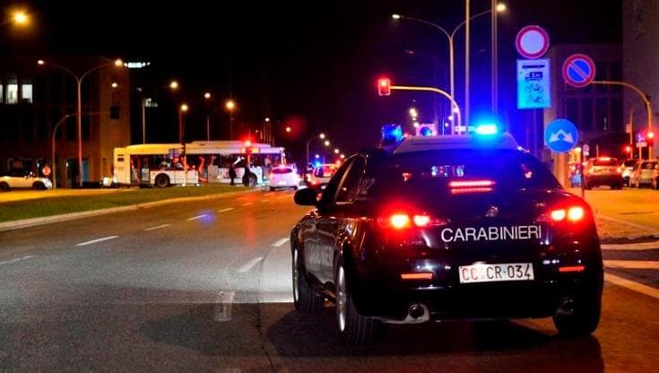 Immagine del post 11006 - Bari Castellaneta, giovani turisti picchiati e rapinati fuori da discoteca: arrestato ragazzo di 19 anni - Bari