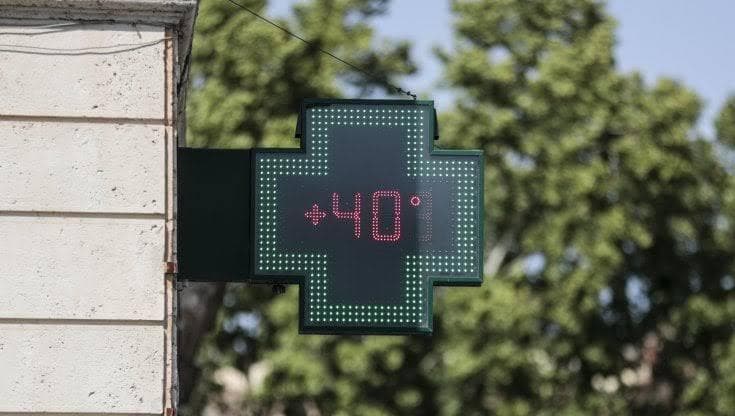Immagine del post 24234 - Bari Bari brucia, scatta la nuova allerta rossa: picchi oltre i 40 gradi percepiti - Bari