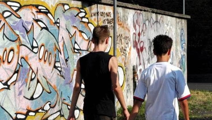 Immagine del post 12009 - Bari Violenza sessuale su una ragazzina di 13 anni: due minorenni indagati anche per sequestro di persona - Bari