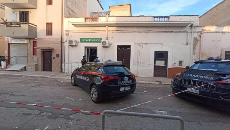Immagine del post 13093 - Bari Dopo il postamat salta in aria anche l’Atm dell’unica banca: “A Stornara non si può più prelevare” - Bari