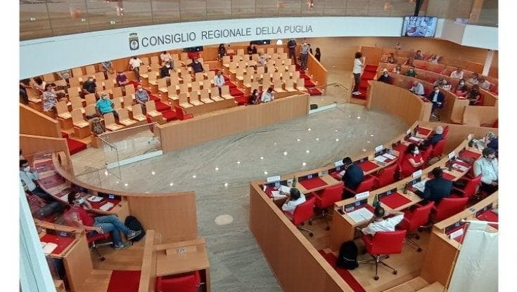 Chi sono gli esclusi eccellenti in Puglia: fuori Vendola, Amati, Stea e Patruno tra gli altri - Bari