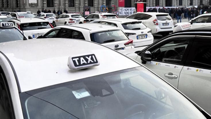 Immagine del post 15328 - Bari A Bari impossibile prenotare un taxi nel giorno di Natale: “Troppe richieste e pochi autisti” - Bari