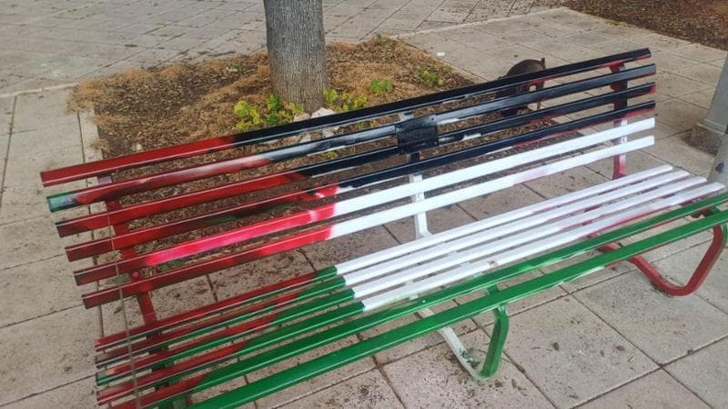 Immagine del post 2762 - Bari Lecce, vandalizzata la panchina dedicata a vittima delle foibe: era stata inaugurata domenica scorsa - Bari