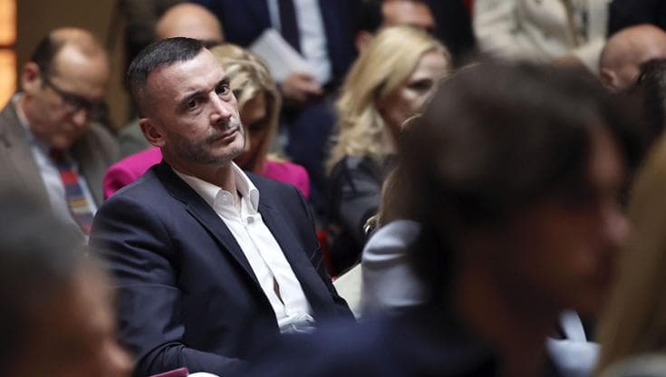 Immagine del post 20925 - Bari Rocco Casalino sconfitto nella sua Ceglie Messapica: il buen retiro di Giorgia Meloni resta a FdI - Bari