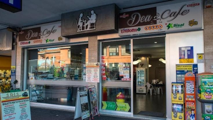 Immagine del post 22121 - Bari Bari, compra Gratta e vinci da 20 euro e ottiene premio da 5 milioni: il colpo vicino alla stazione - Bari