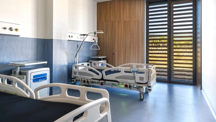 Immagine del post 10093 - Bari Inaugurato l’ospedale Monopoli-Fasano, assente il Governo. Emiliano: “Li inviteremo con i pazienti” - Bari