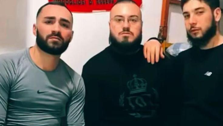 Scatti social dal carcere di Bari o di Lecce: selfie e commenti, così i clan danno direttive - Bari
