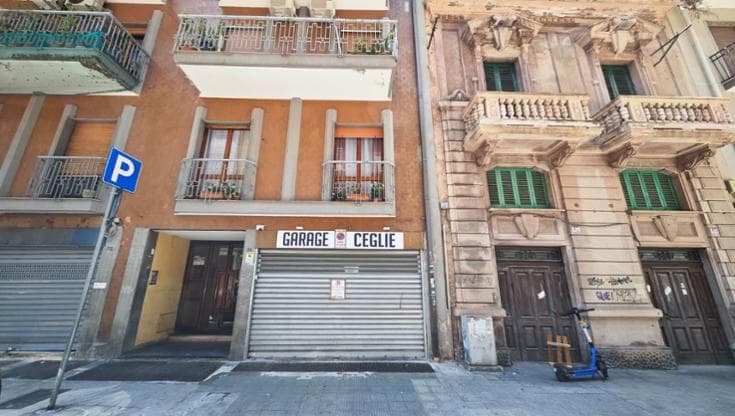 Posti auto nei garage soltanto per turisti, scoppia il nuovo business in centro: 4 giorni a 140 euro - Bari