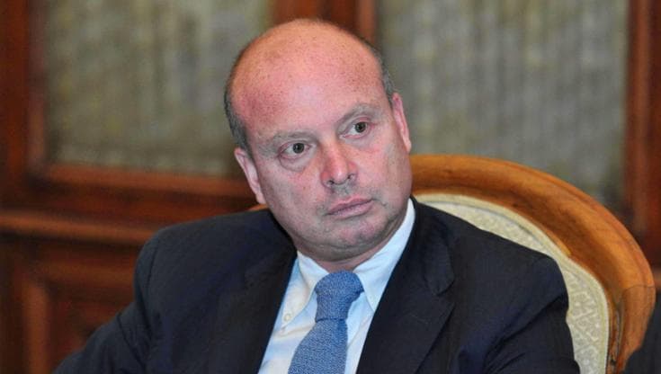 Immagine del post 12090 - Bari Voto di scambio politico mafioso, Olivieri condannato a 9 anni. I boss Parisi e Palermiti a 11 - Bari