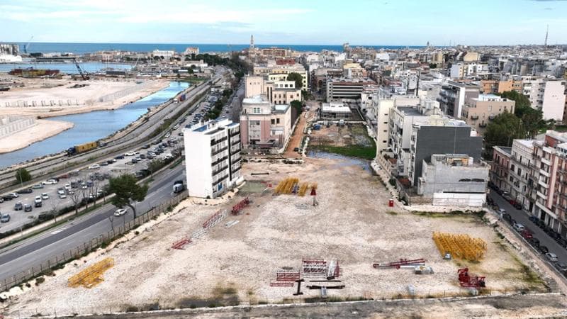 Riparte cantiere per il “Bosco verticale” di Bari: 7 palazzi firmati Boeri al posto del park&ride - Bari