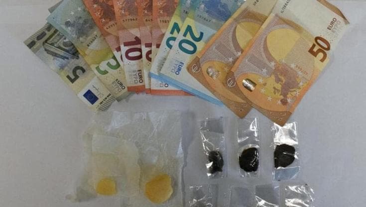 Per sfuggire a controllo antidroga aggredisce e ferisce due agenti: arrestato spacciatore di 17 anni - Bari