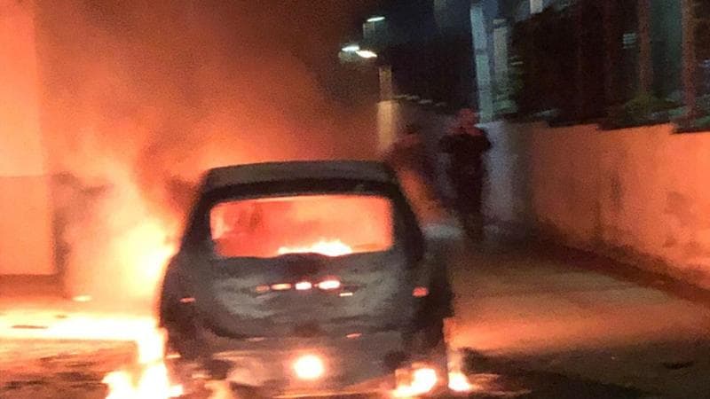 Immagine del post 2813 - Bari Incendiò auto del vicepresidente della Bat, arrestata una donna: richiesta estorisva di mille euro - Bari