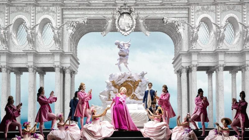 Immagine del post 2809 - Bari Ritorno al futuro per la “Manon Lescaut” di Puccini al Petruzzelli: vive nell’era degli influencer - Bari