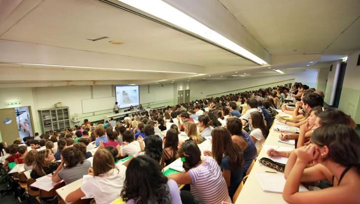 UniBa vara seduta di laurea straordinaria a giugno: così gli aspiranti prof non perderanno un anno - Bari