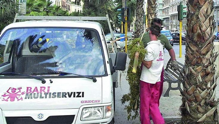 Multiservizi, 2 operai licenziati: con altri tre (sanzionati) andavano al bar con l’auto aziendale - Bari