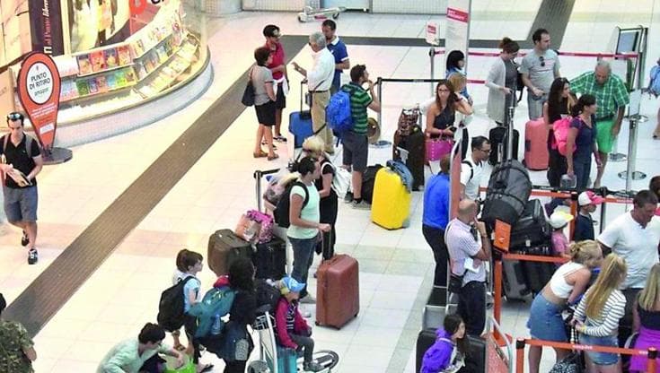 L’aeroporto si prepara per il volo diretto Bari-New York: ok al cantiere per la sala imbarchi - Bari