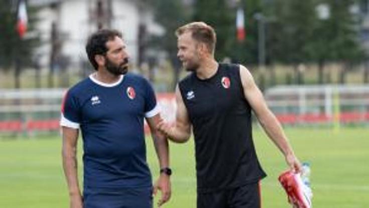 Immagine del post 10108 - Bari Calcio Bari, il dramma di Verreth: muore il figlio. La squadra interrompe il ritiro - Bari
