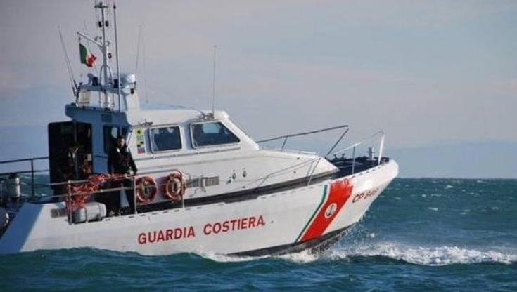 Immagine del post 10109 - Bari Salento, undici ragazzi su gommone salvati da Capitaneria di porto - Bari