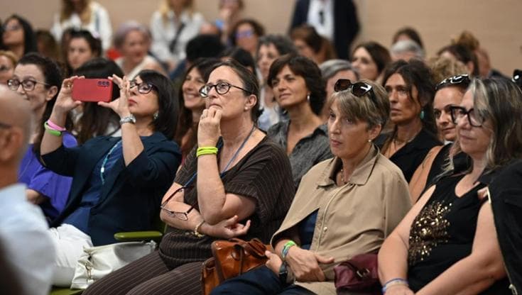 Immagine del post 25390 - Bari Sipario sulla settimana delle idee in Fiera. Decaro: “Darà forza al nostro programma di governo” - Bari
