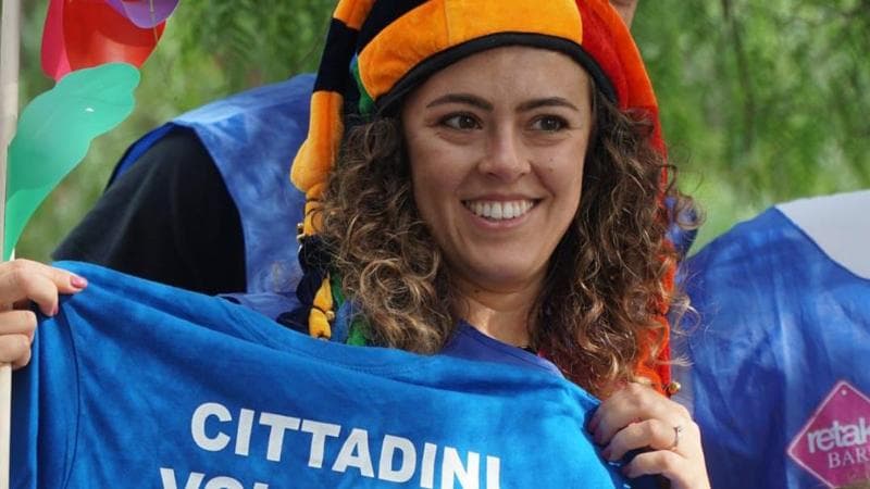 Immagine del post 13154 - Bari Bari, festeggia compleanno ripulendo con gli amici il giardino di Santa Rita. Retake: “Grande idea” - Bari