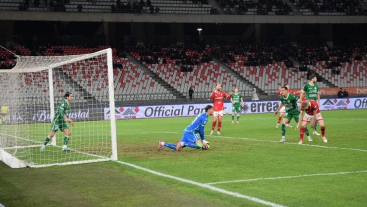Immagine del post 15379 - Bari Bari si illude con un gol di Dikmann poi l’Avellino pareggia: al San Nicola finisce 1-1 - Bari