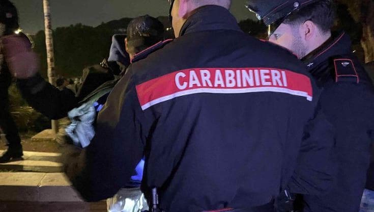 Immagine del post 16513 - Bari Molfetta, famiglia rapinata in casa di notte: in azione commando di quattro uomini incappucciati - Bari