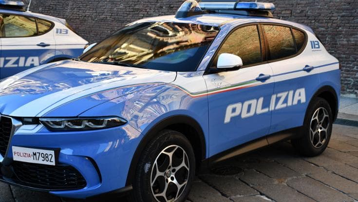 “Venite, ho ucciso mia moglie”. Arriva la polizia, ma voleva solo denunciare truffa: scatta denuncia - Bari