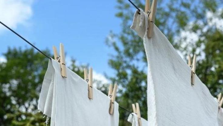 Immagine del post 9014 - Bari Pubblica foto della biancheria intima stesa ad asciugare della vicina: a processo per diffamazione - Bari