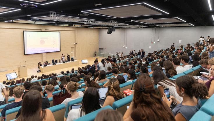 Immagine del post 25423 - Bari UniBa, niente più documento del medico per la carriera alias: “L’identità non va certificata” - Bari