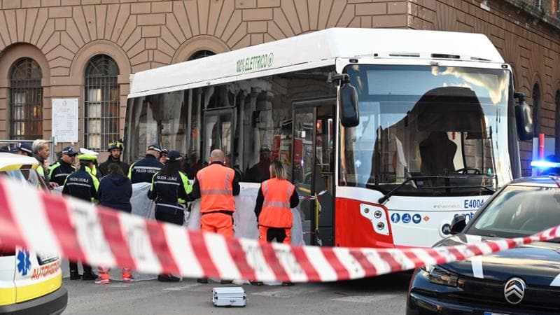 Investito e ucciso dal bus, Amtab apre inchiesta interna: “Vicini a vittima e all’autista coinvolto” - Bari