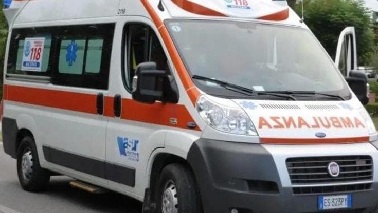 Salento, precipita da una scala in un villaggio turistico: operaio di 66 anni in prognosi riservata - Bari