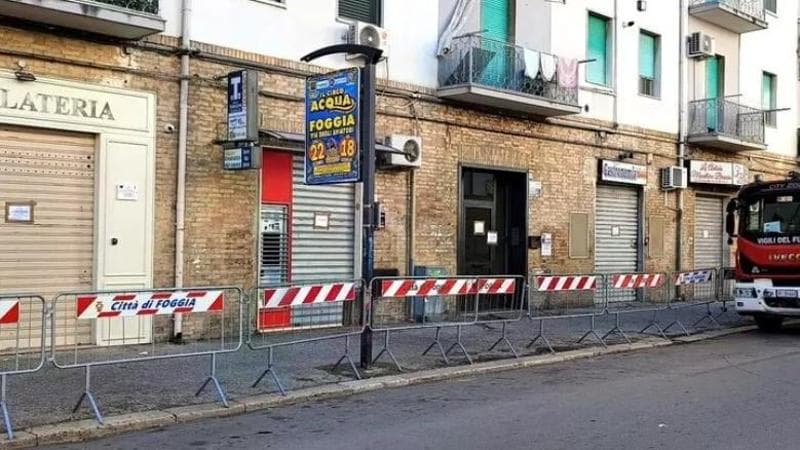 Foggia, cede il muro portante di un palazzo: evacuate 12 famiglie e 4 attività commerciali - Bari