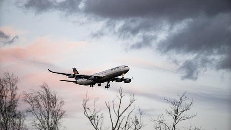 Immagine del post 1033 - Bari Aereo non riesce ad atterrare a Tirana e torna a Bari: “Poco carburante”. Panico tra i passeggeri - Bari