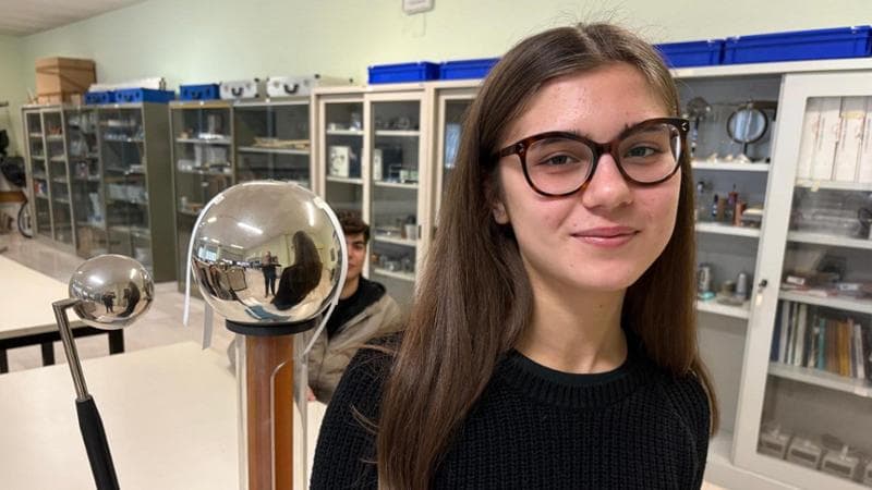 Immagine del post 1015 - Bari La passione di Ludovica Bacchelli per la fisica, a 16 anni selezionata per la Citizen Science School - Bari