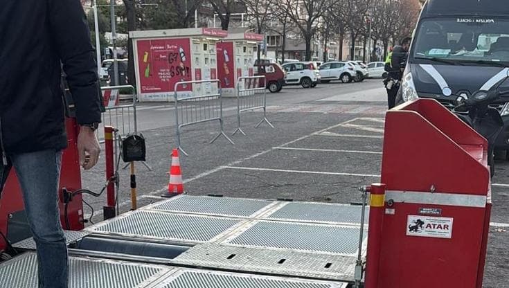 Immagine del post 6595 - Bari Motorino truccato e più veloce oltre i limiti: a Bari denunciato responsabile officina di revisione - Bari